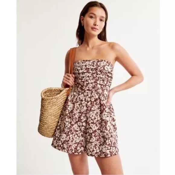 Abercrombie & Fitch Petite Emerson Brown Floral Strapless Mini Romper (SP) - Picture 7 of 9
